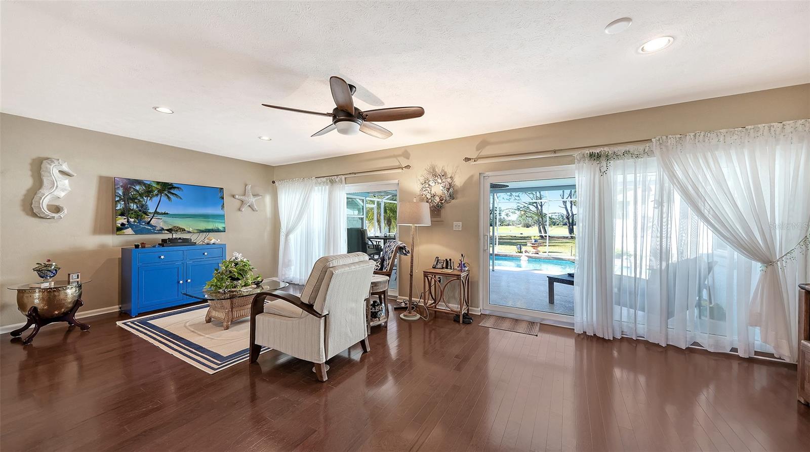 844 MAGELLAN DR, SARASOTA, FL — photo 18
