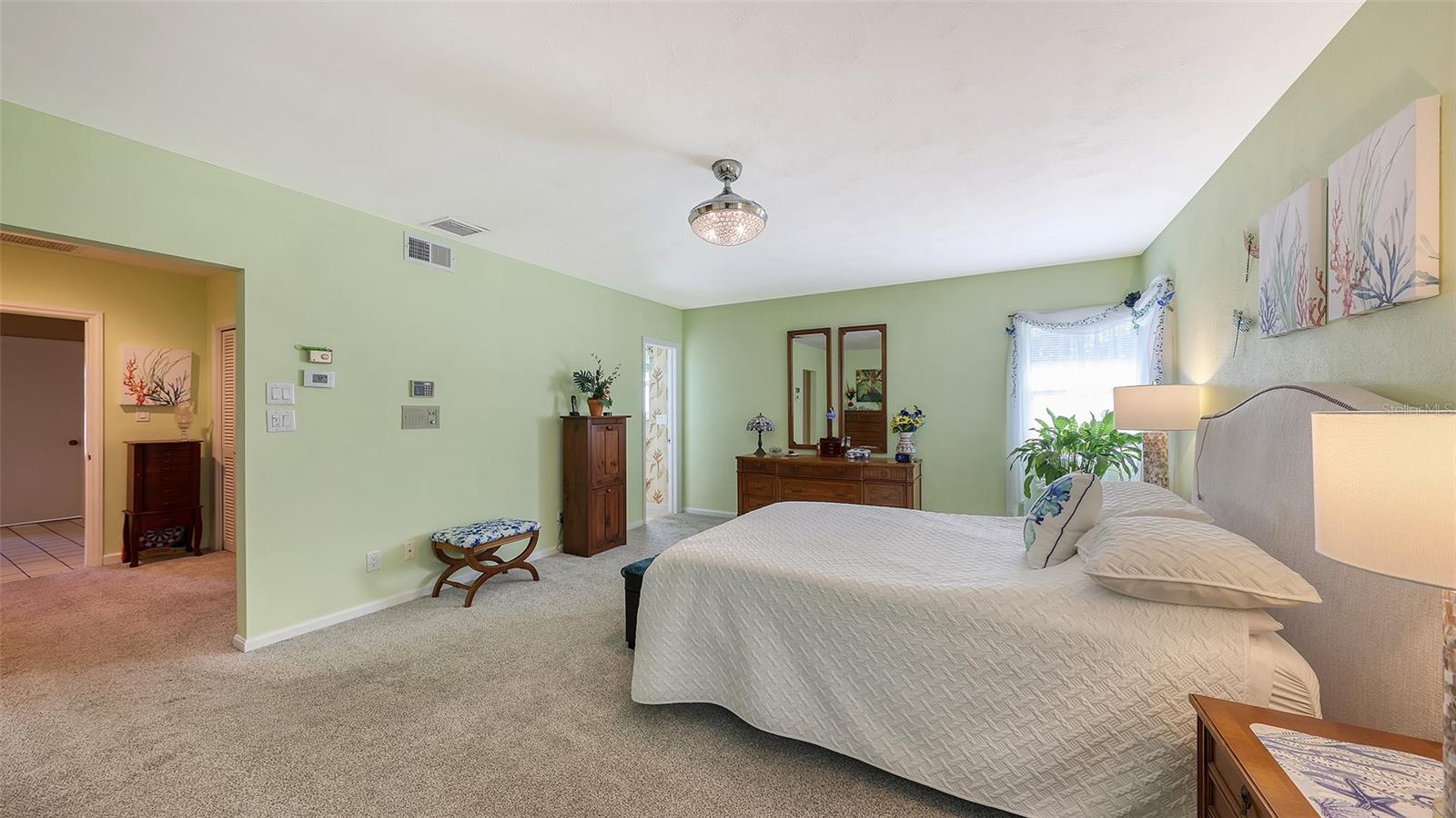 844 MAGELLAN DR, SARASOTA, FL — photo 9