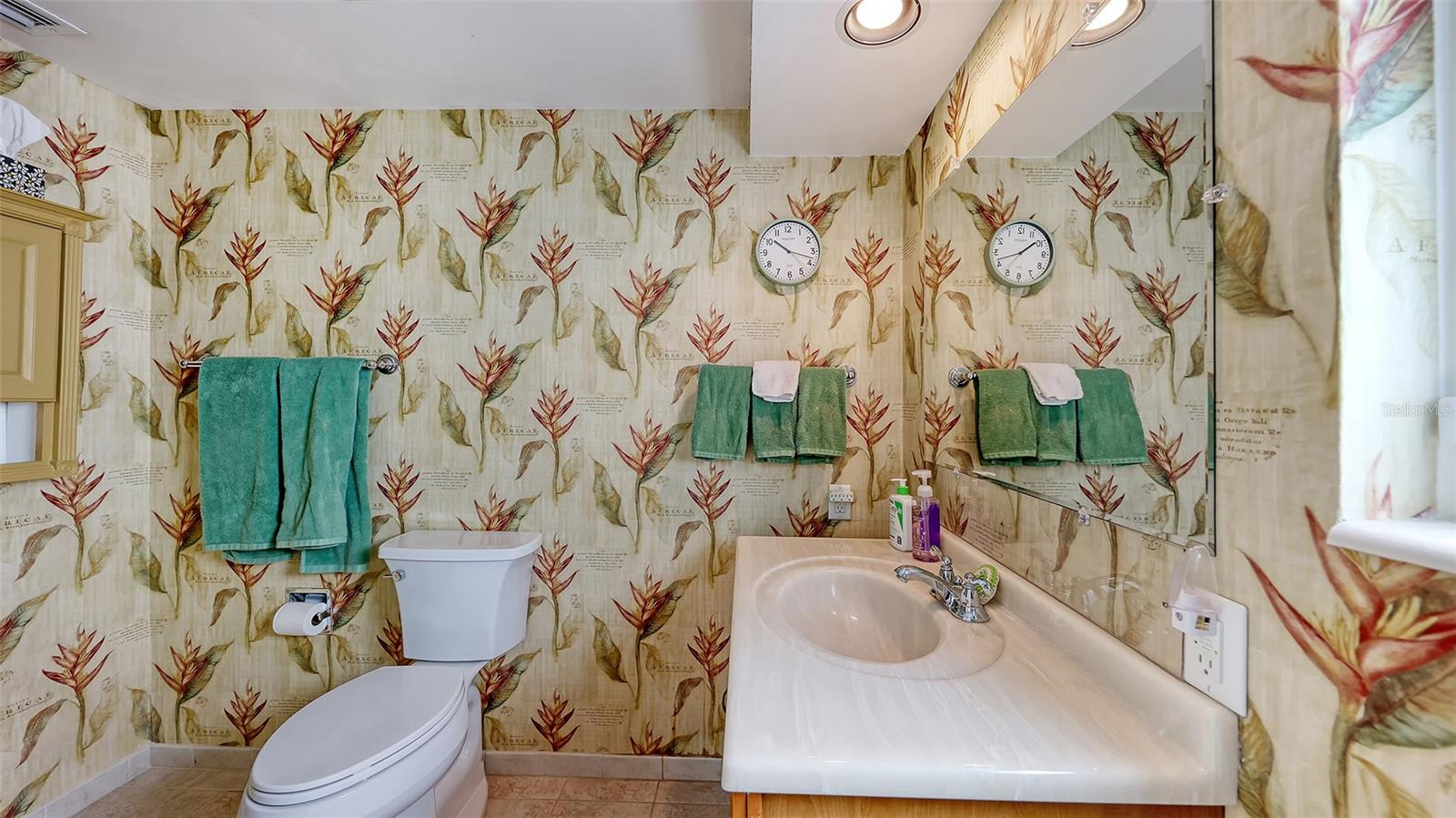 844 MAGELLAN DR, SARASOTA, FL — photo 12