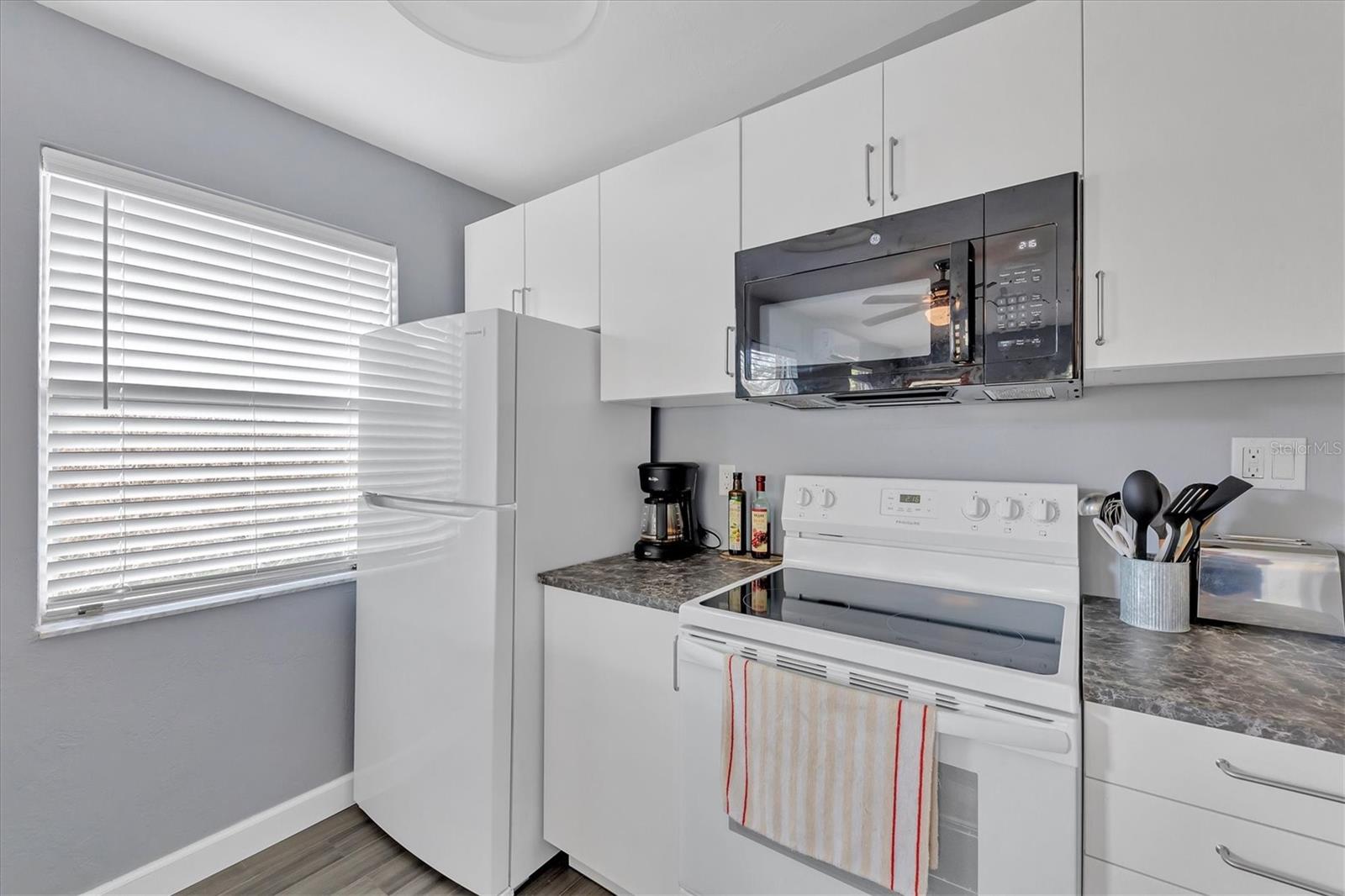 2305 NOVUS ST, SARASOTA, FL — photo 19