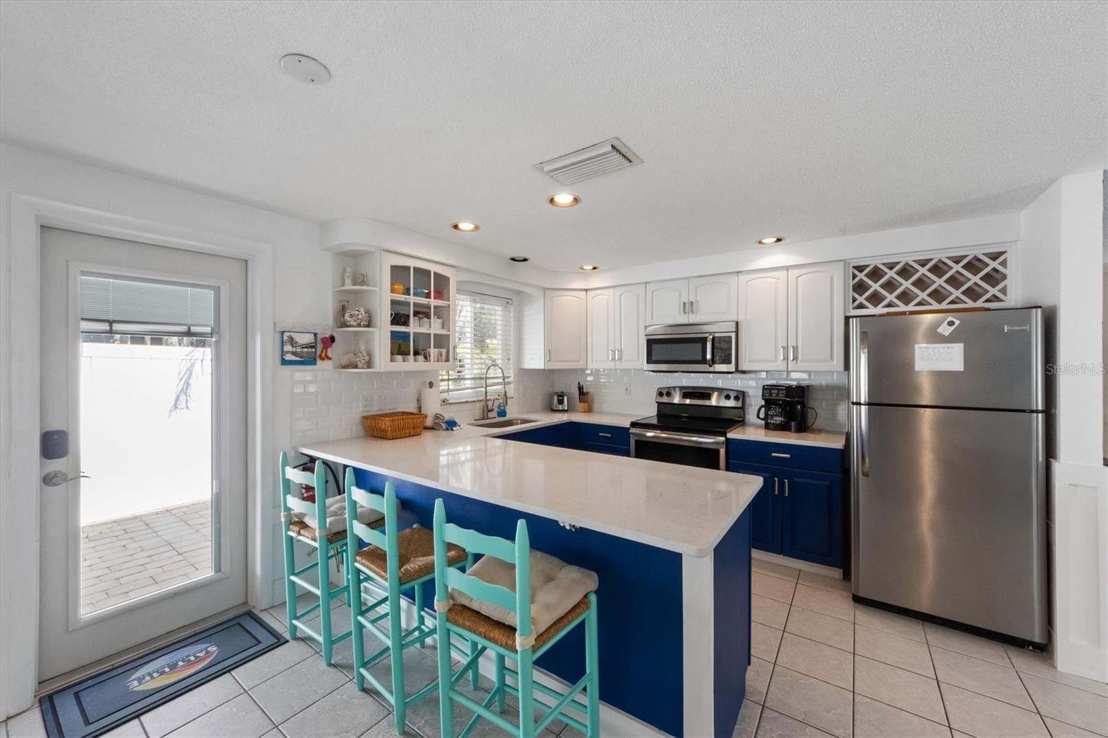 5807 DE PALMAS AVE, HOLMES BEACH, FL — photo 5
