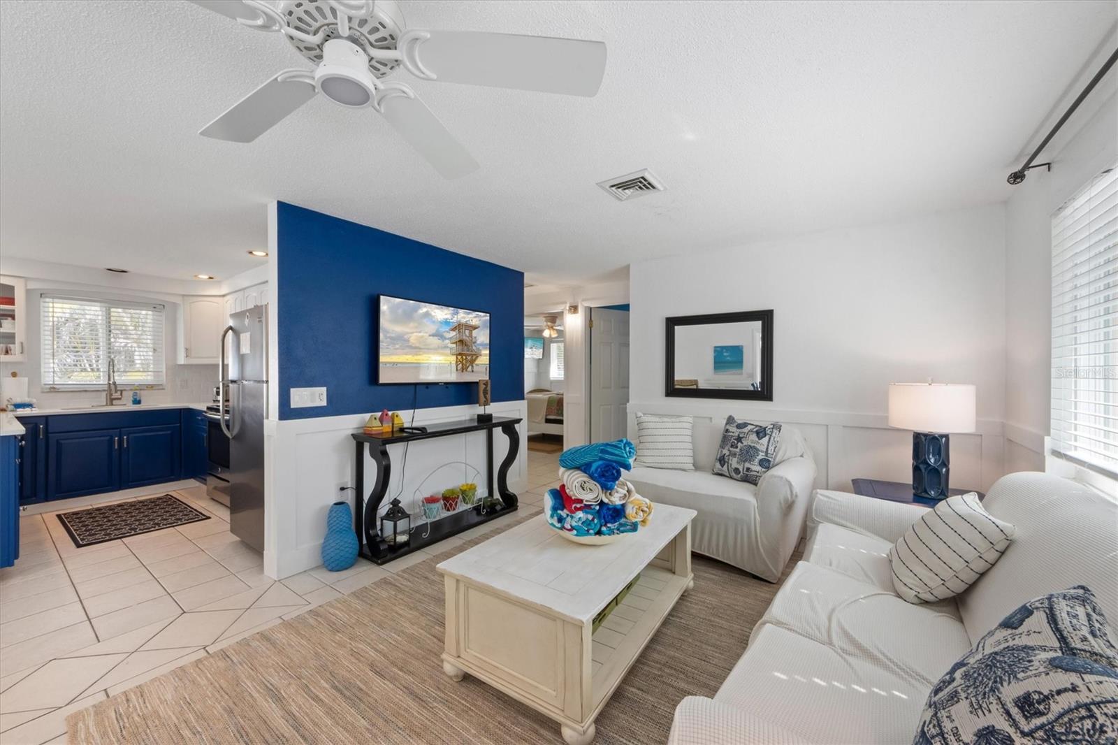 5807 DE PALMAS AVE, HOLMES BEACH, FL — photo 10