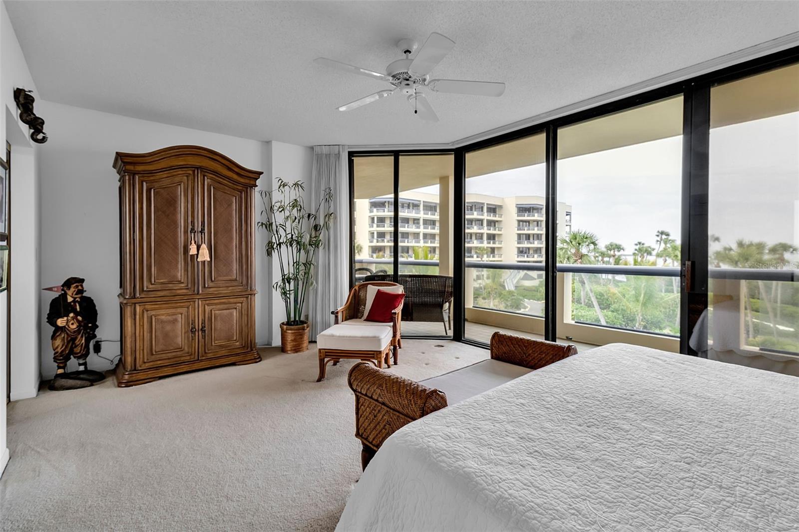 2110 HARBOURSIDE DR #523, LONGBOAT KEY, FL — photo 23