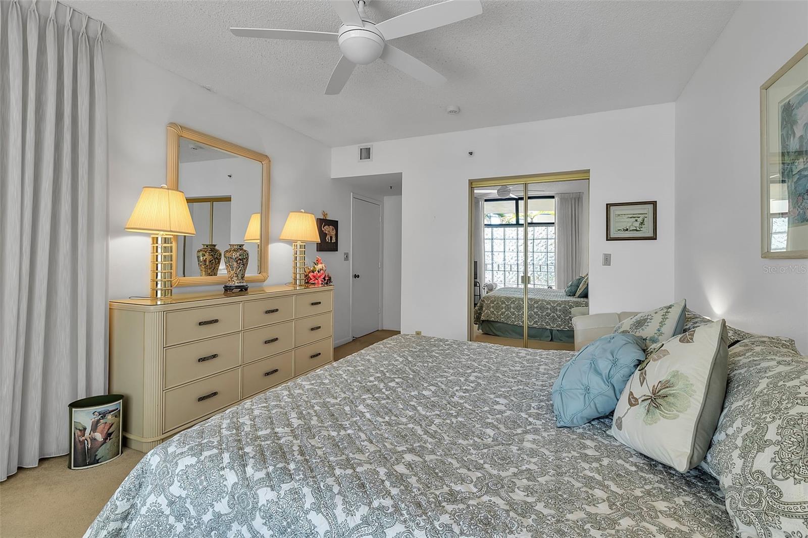 2110 HARBOURSIDE DR #523, LONGBOAT KEY, FL — photo 30