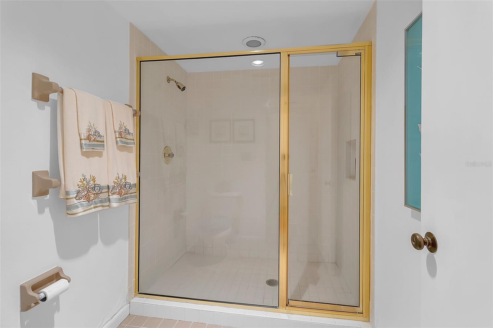2110 HARBOURSIDE DR #523, LONGBOAT KEY, FL — photo 36