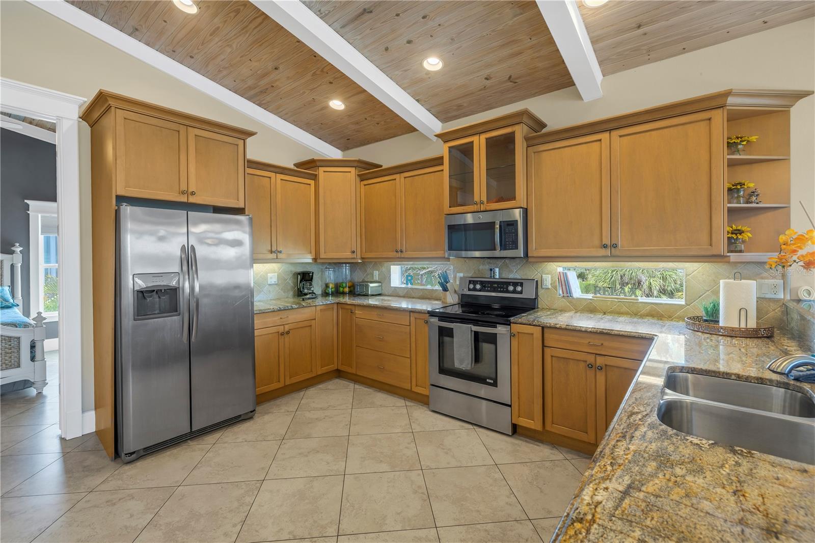 105 4TH ST S, BRADENTON BEACH, FL — photo 8
