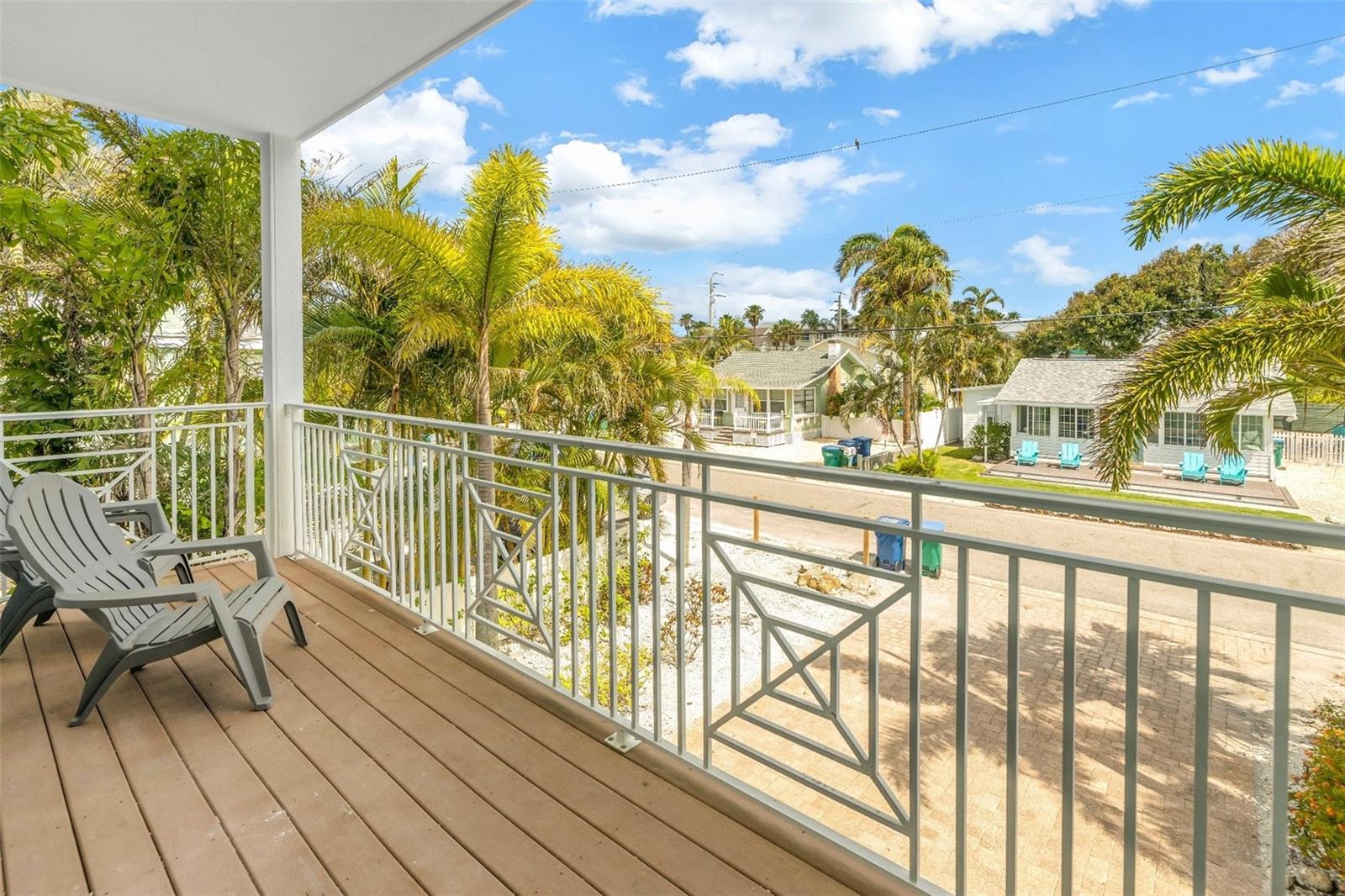 105 4TH ST S, BRADENTON BEACH, FL — photo 11