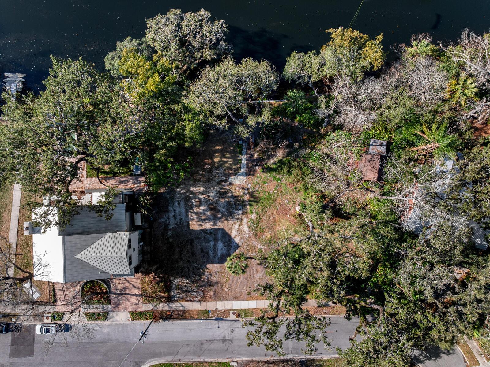 1214 E PARK CIR, TAMPA, FL — photo 8