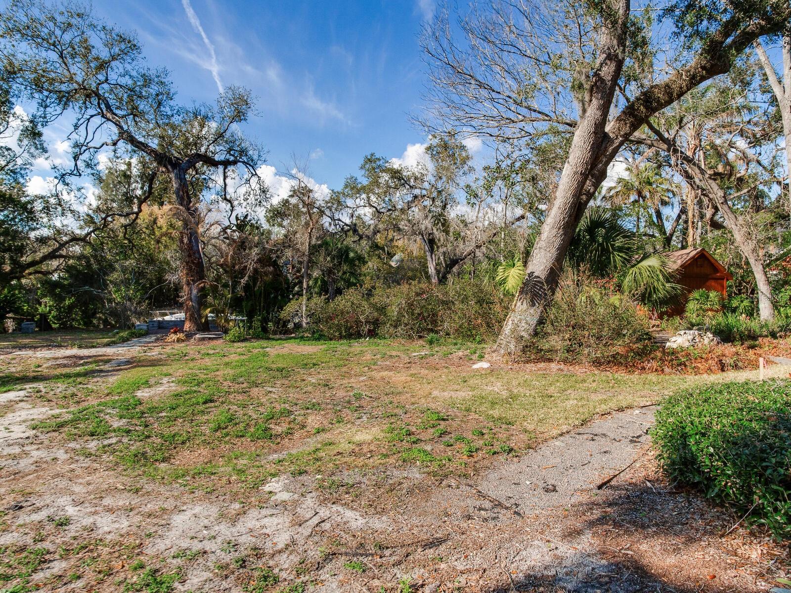 1214 E PARK CIR, TAMPA, FL — photo 17