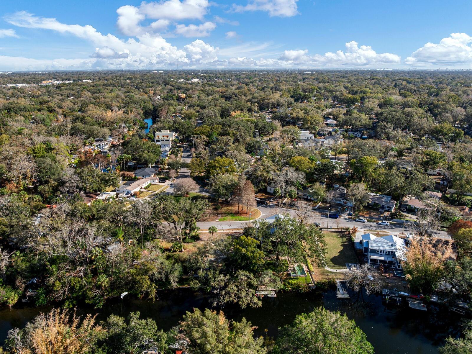 1214 E PARK CIR, TAMPA, FL — photo 36