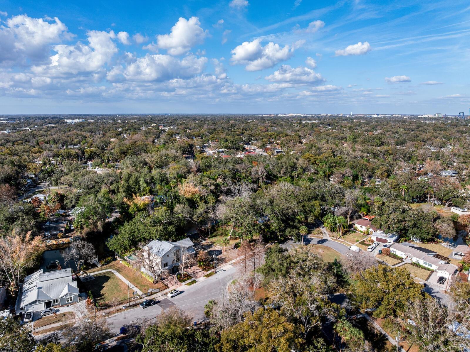 1214 E PARK CIR, TAMPA, FL — photo 48