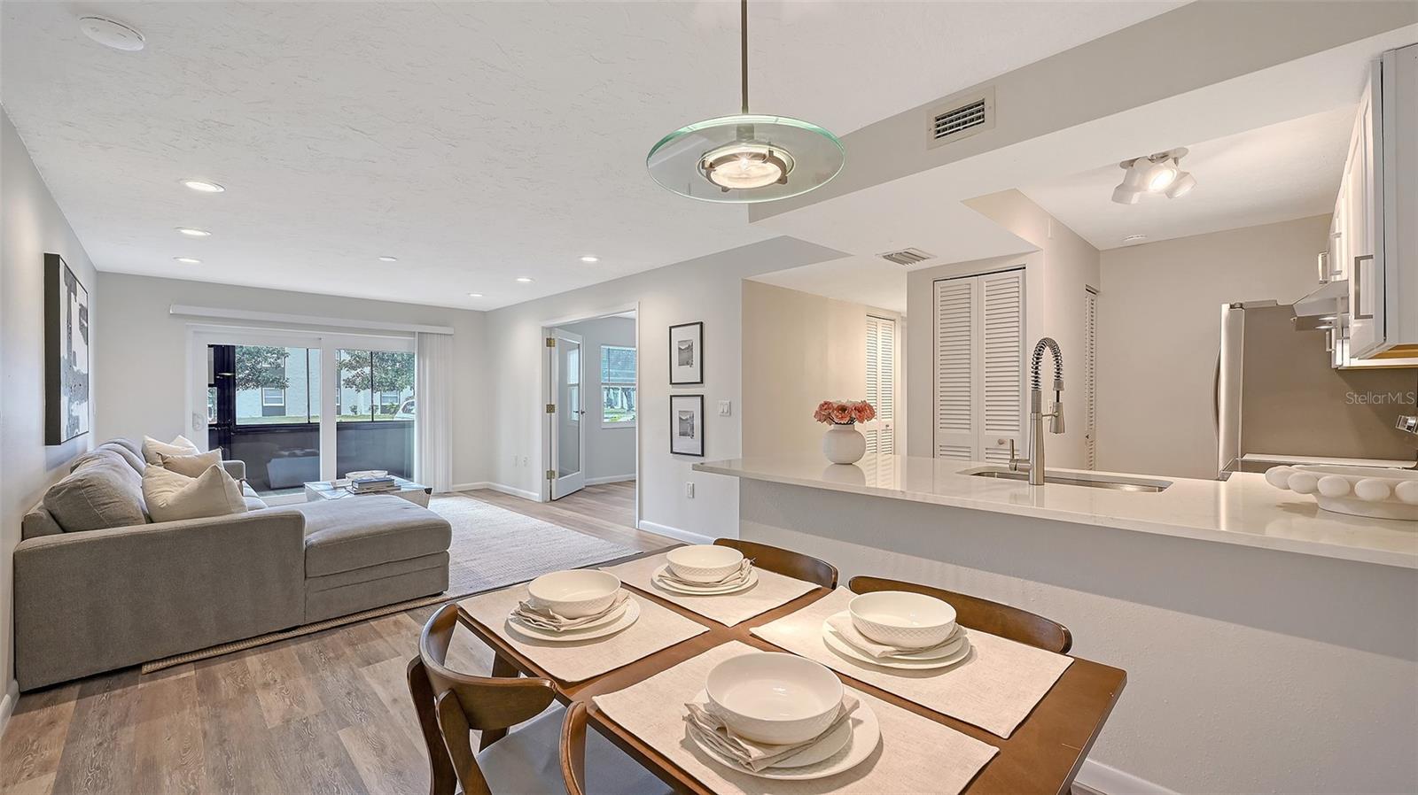 3229 BENEVA RD #101, SARASOTA, FL — photo 2