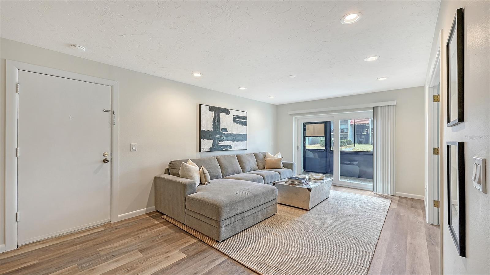 3229 BENEVA RD #101, SARASOTA, FL — photo 3