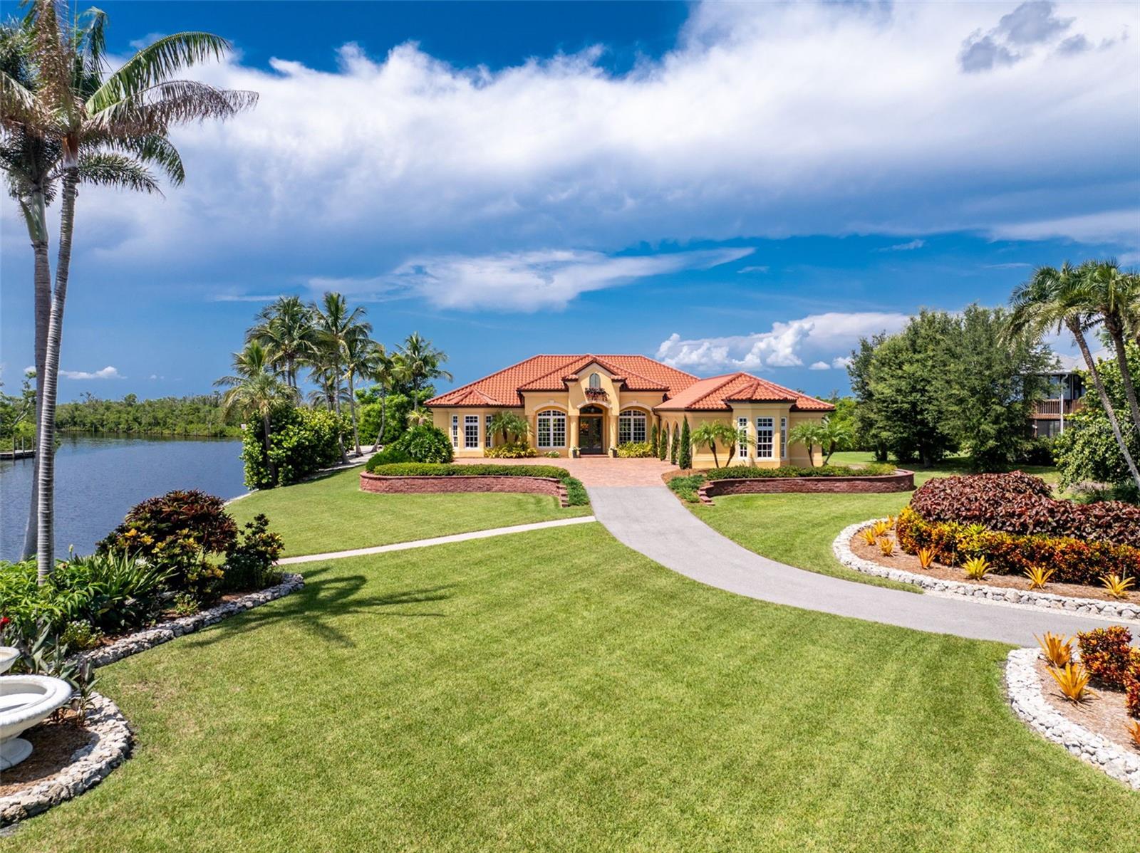 5566 RIVER BAY DR, PUNTA GORDA, FL — photo 2