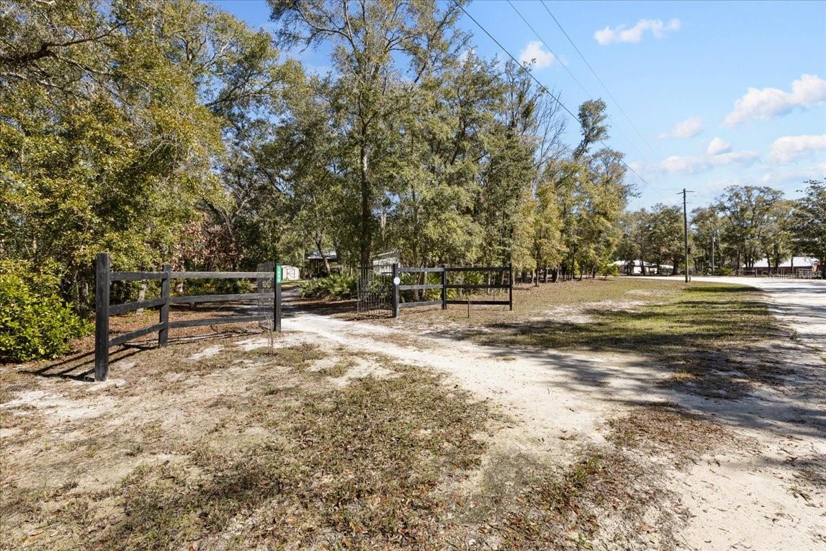 1658 NE 743RD ST, OLD TOWN, FL — photo 40