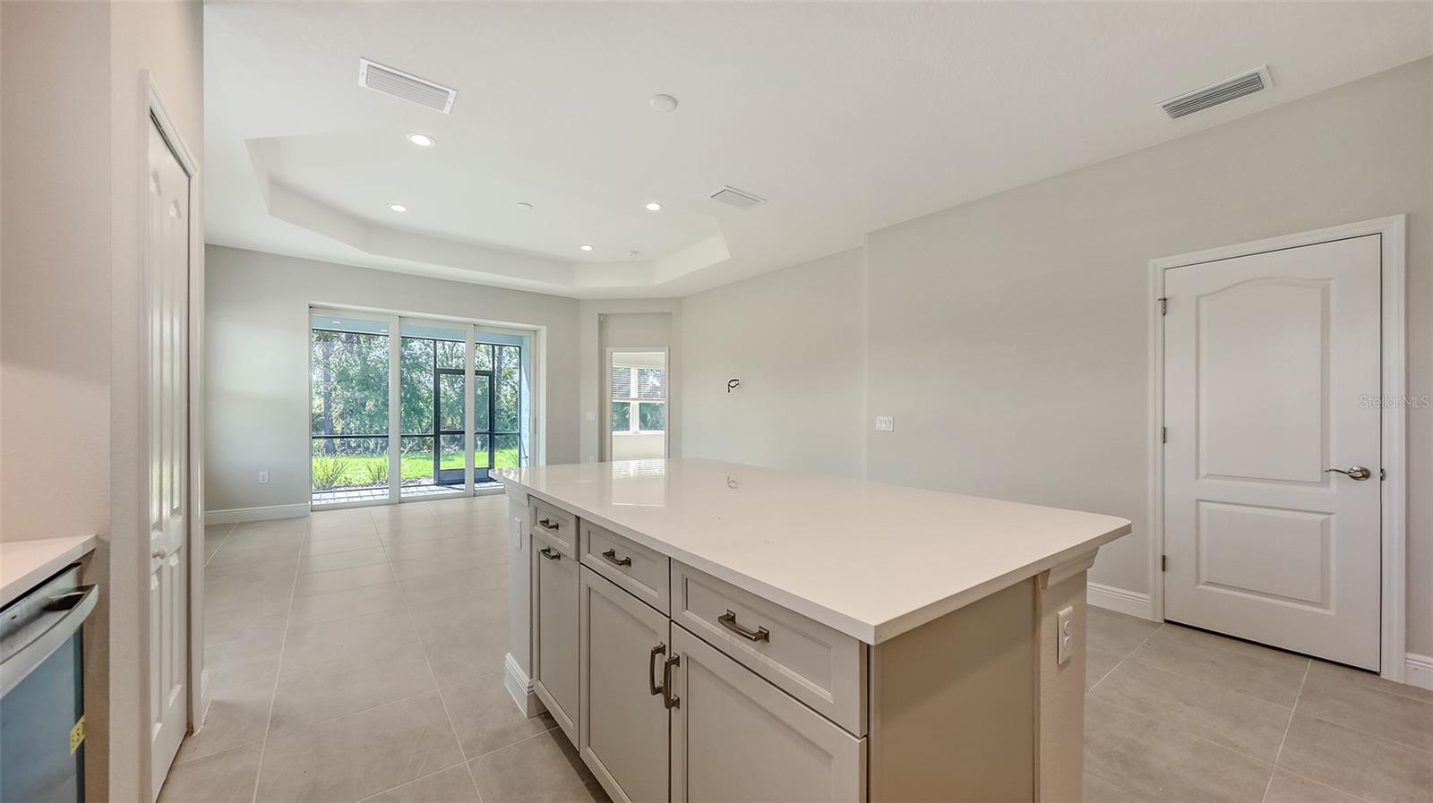 11533 GREAT BROOK LN, PARRISH, FL — photo 2