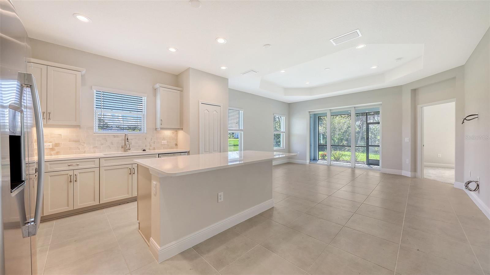 11533 GREAT BROOK LN, PARRISH, FL — photo 14
