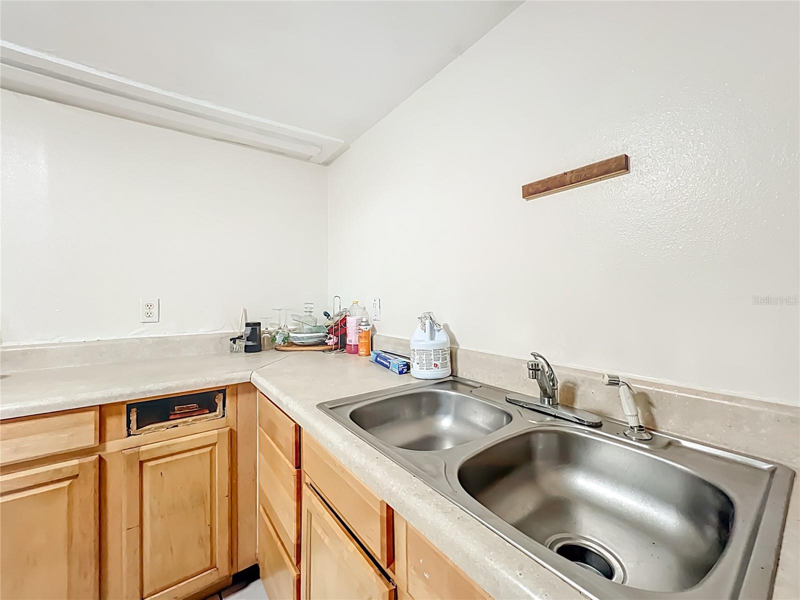 301 E ATWATER AVE, EUSTIS, FL — photo 91