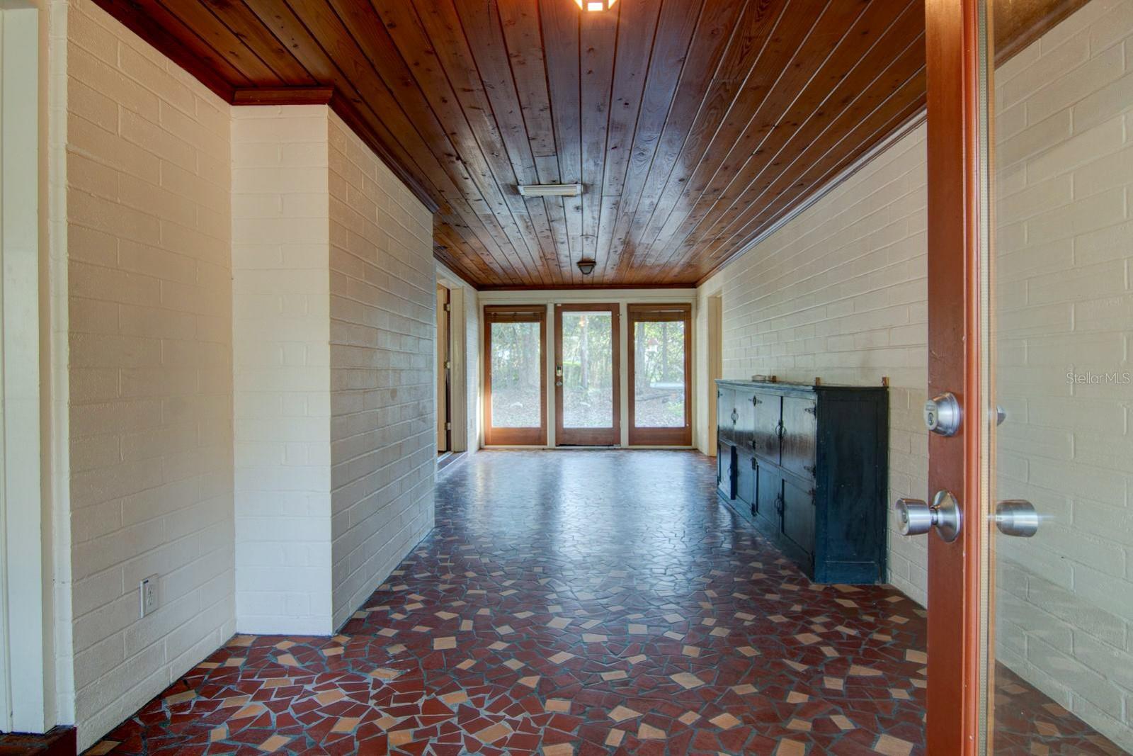 2049 NW 9TH AVE, GAINESVILLE, FL — photo 10