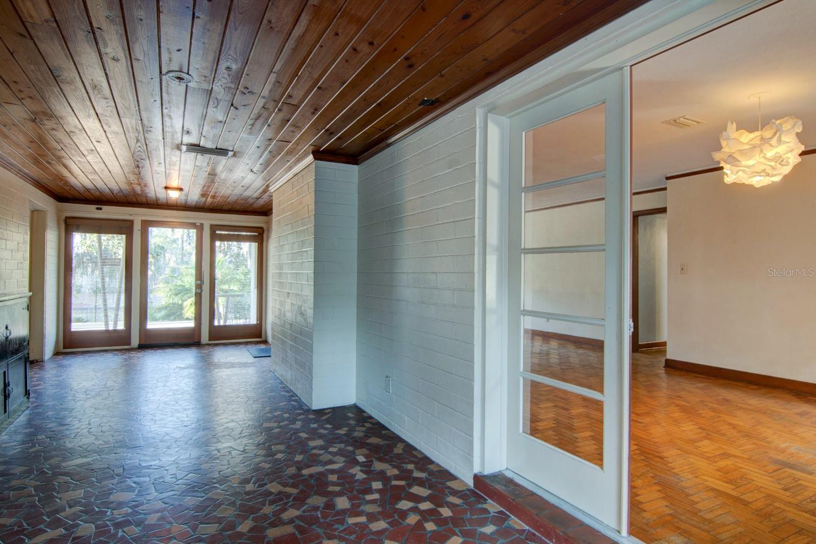 2049 NW 9TH AVE, GAINESVILLE, FL — photo 11