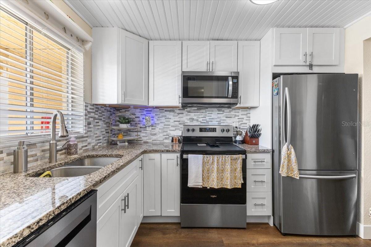 3710 LAKE BAYSHORE DR #k416, BRADENTON, FL — photo 2