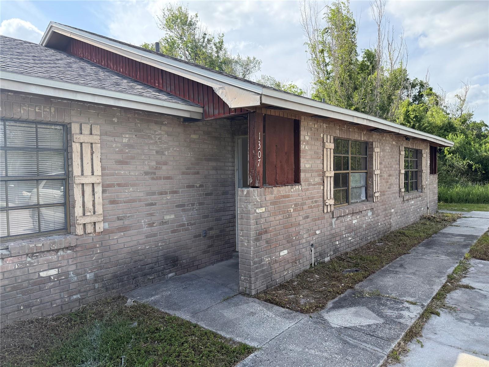 1305-1307 FAIRWAY DR, LAKELAND, FL