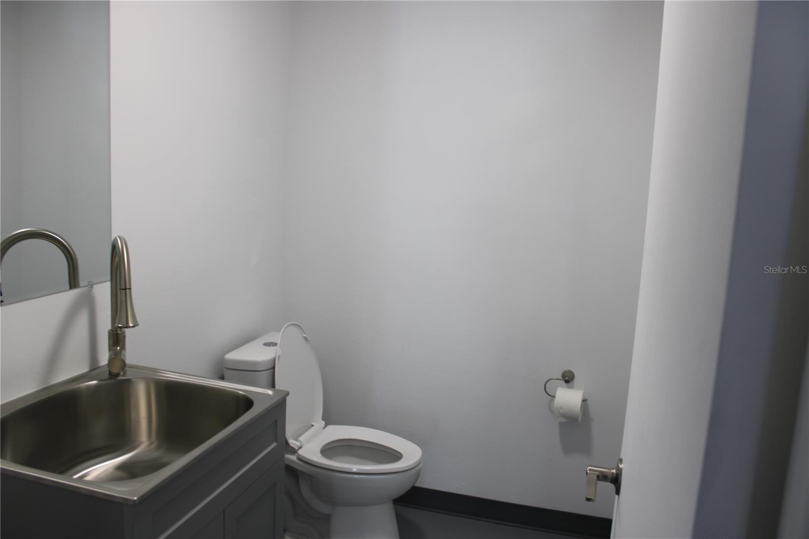 1400 L AND R INDUSTRIAL BLVD #Bldg. A, TARPON SPRINGS, FL — photo 6