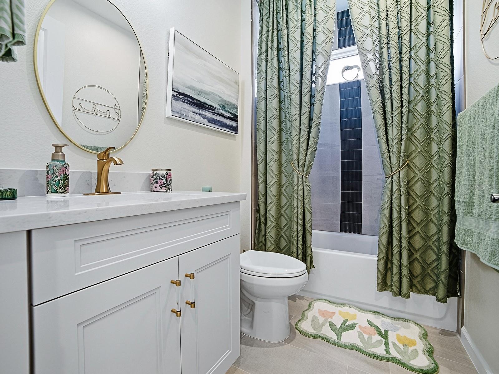 1599 BELLAGIO LOOP, TAVARES, FL — photo 46