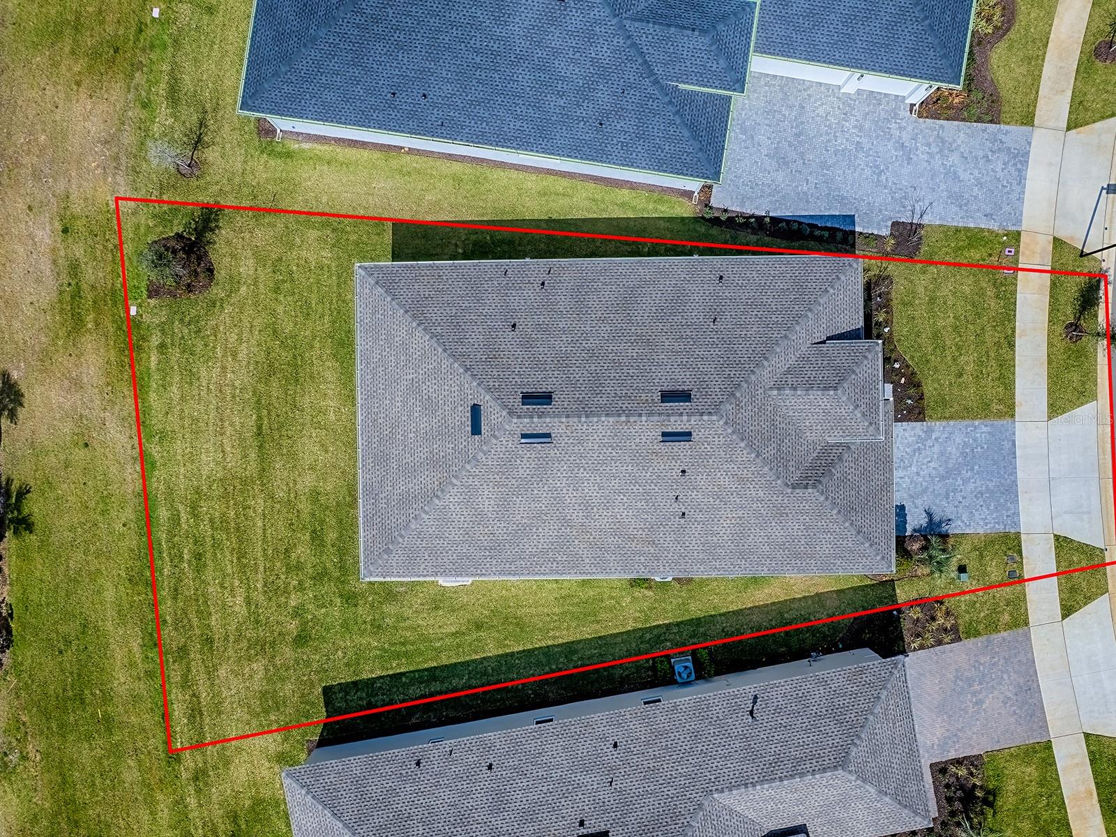 1599 BELLAGIO LOOP, TAVARES, FL — photo 84