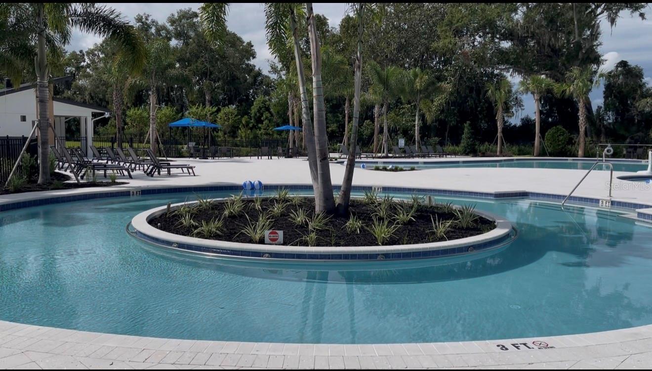 1599 BELLAGIO LOOP, TAVARES, FL — photo 128