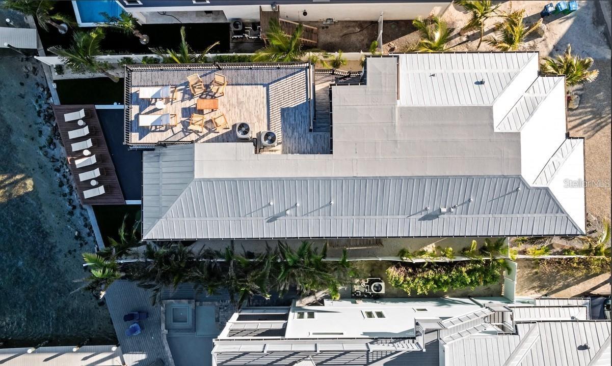 203 BAY DR N, BRADENTON BEACH, FL — photo 9