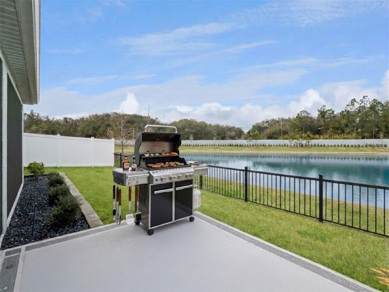 7492 FAR HILLS LOOP, THE VILLAGES, FL — photo 44