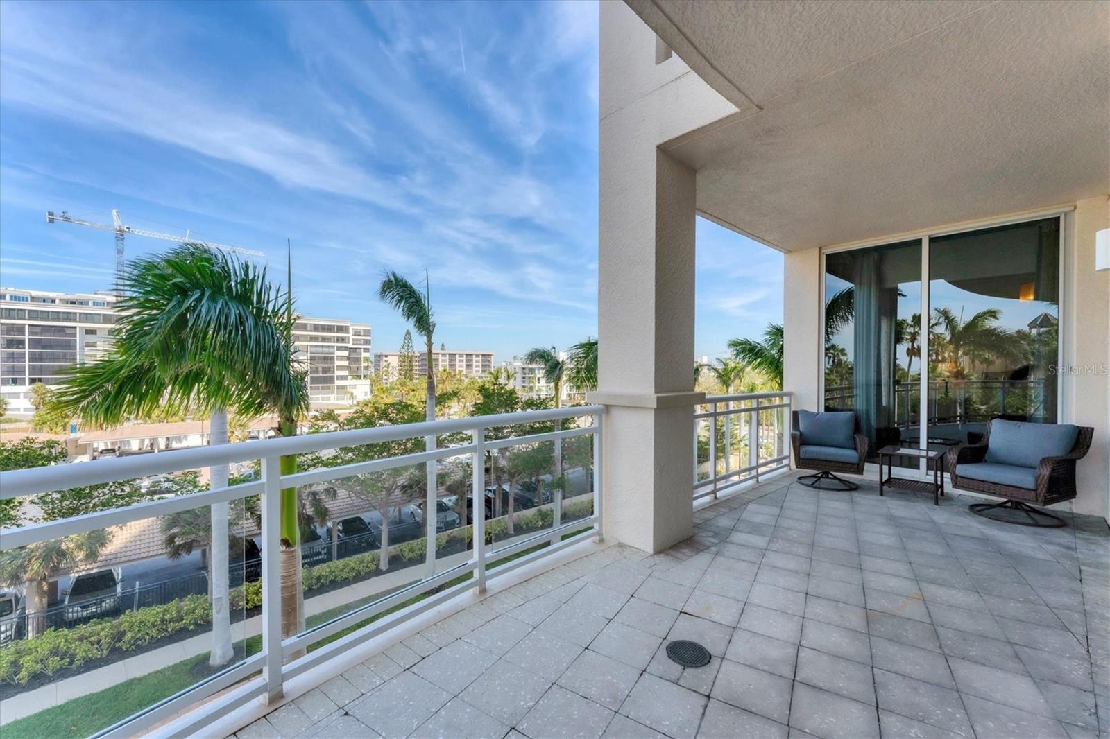 1300 BENJAMIN FRANKLIN DR #304, SARASOTA, FL — photo 51