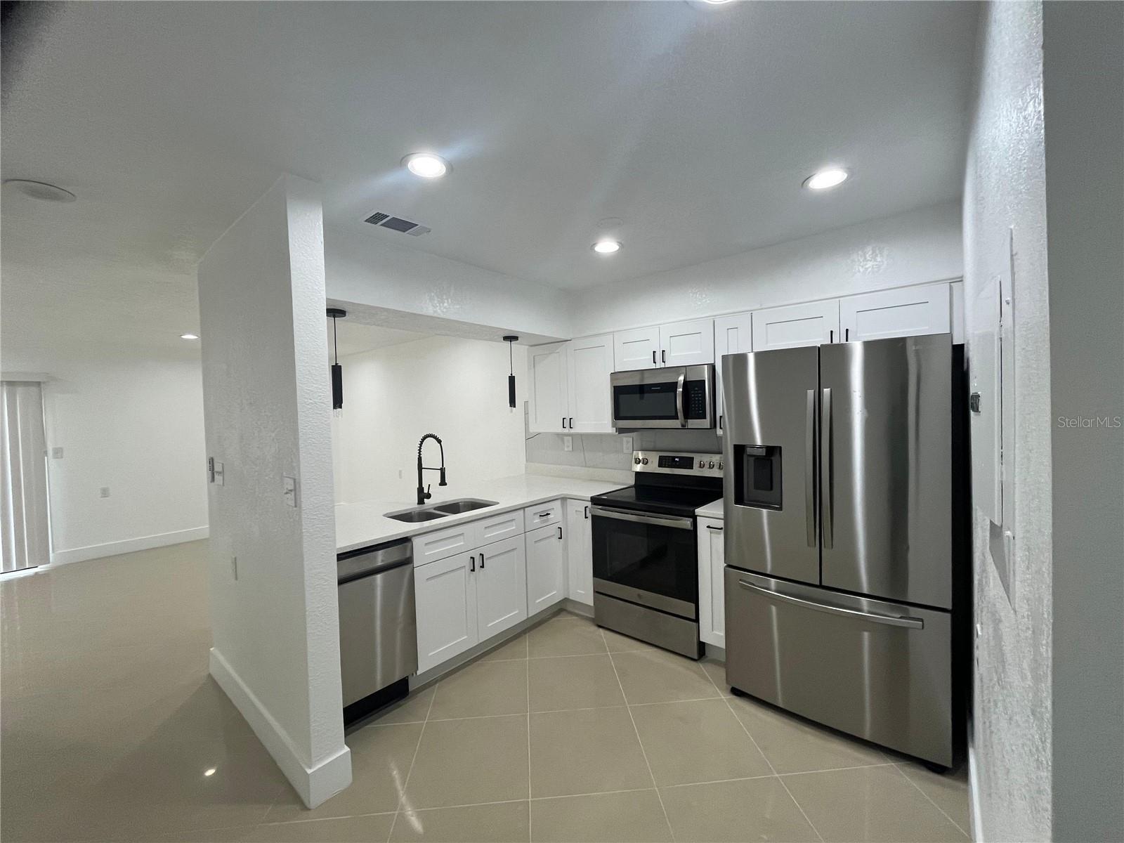 7119-7121 OAKWOOD, NEW PORT RICHEY, FL — photo 13