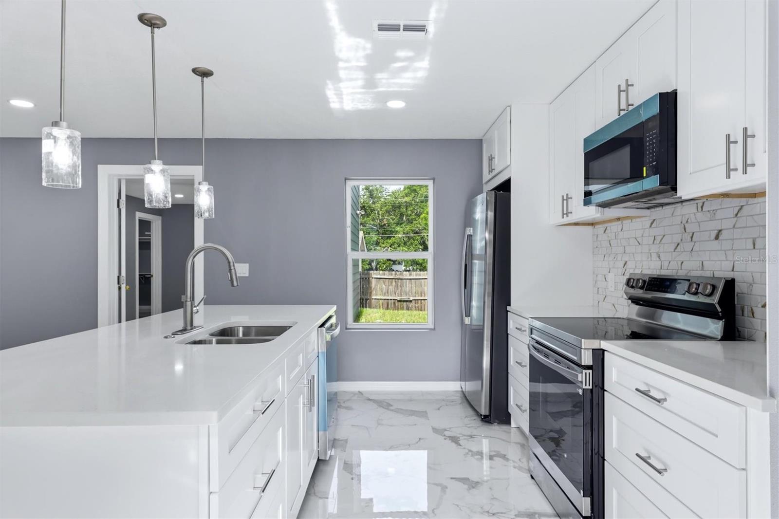 1615 31ST AVE E, BRADENTON, FL — photo 19