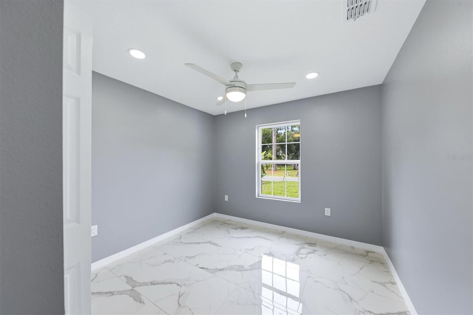 1615 31ST AVE E, BRADENTON, FL — photo 27