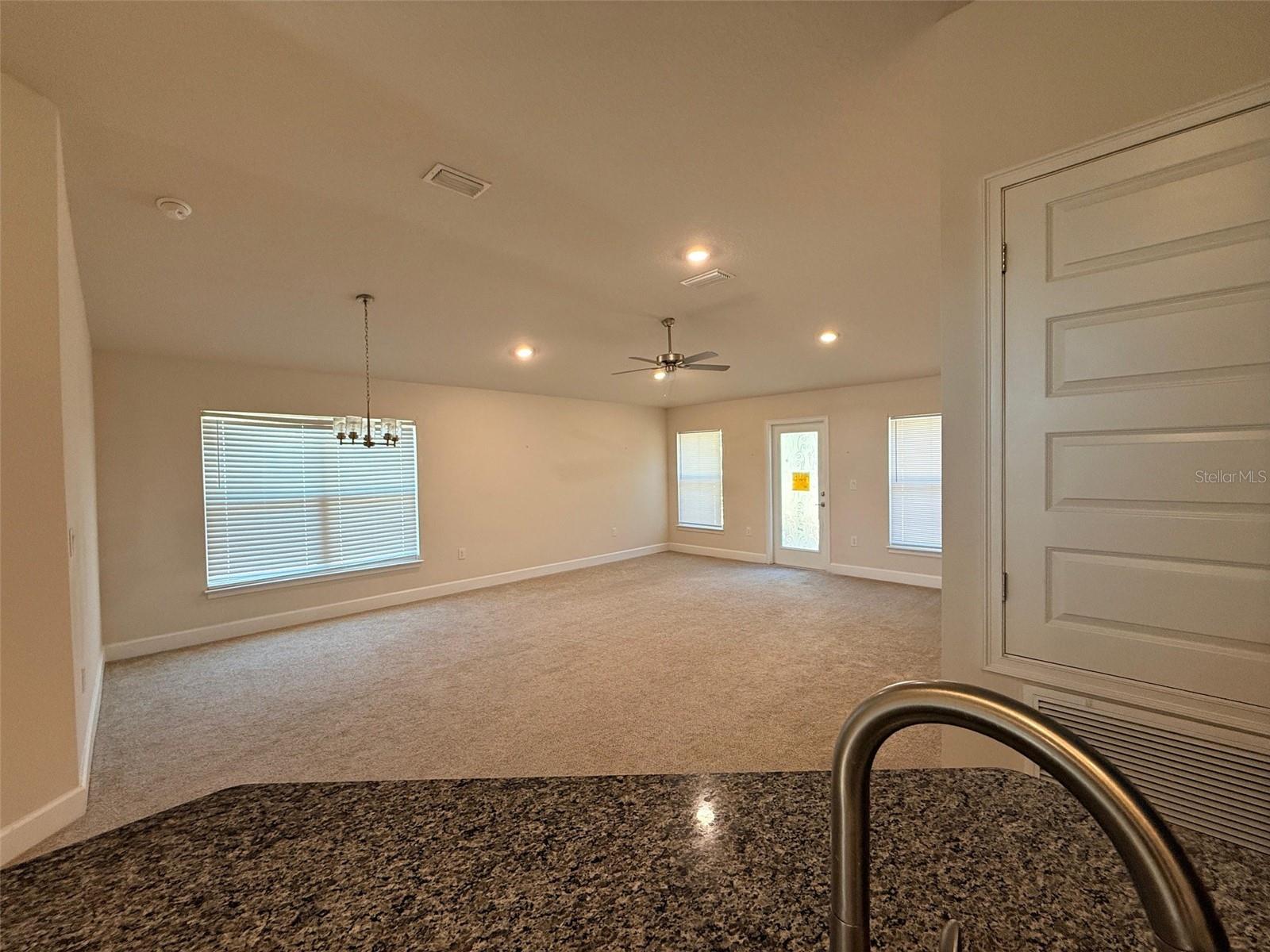 910 HUDSON VALLEY DR, KISSIMMEE, FL — photo 5