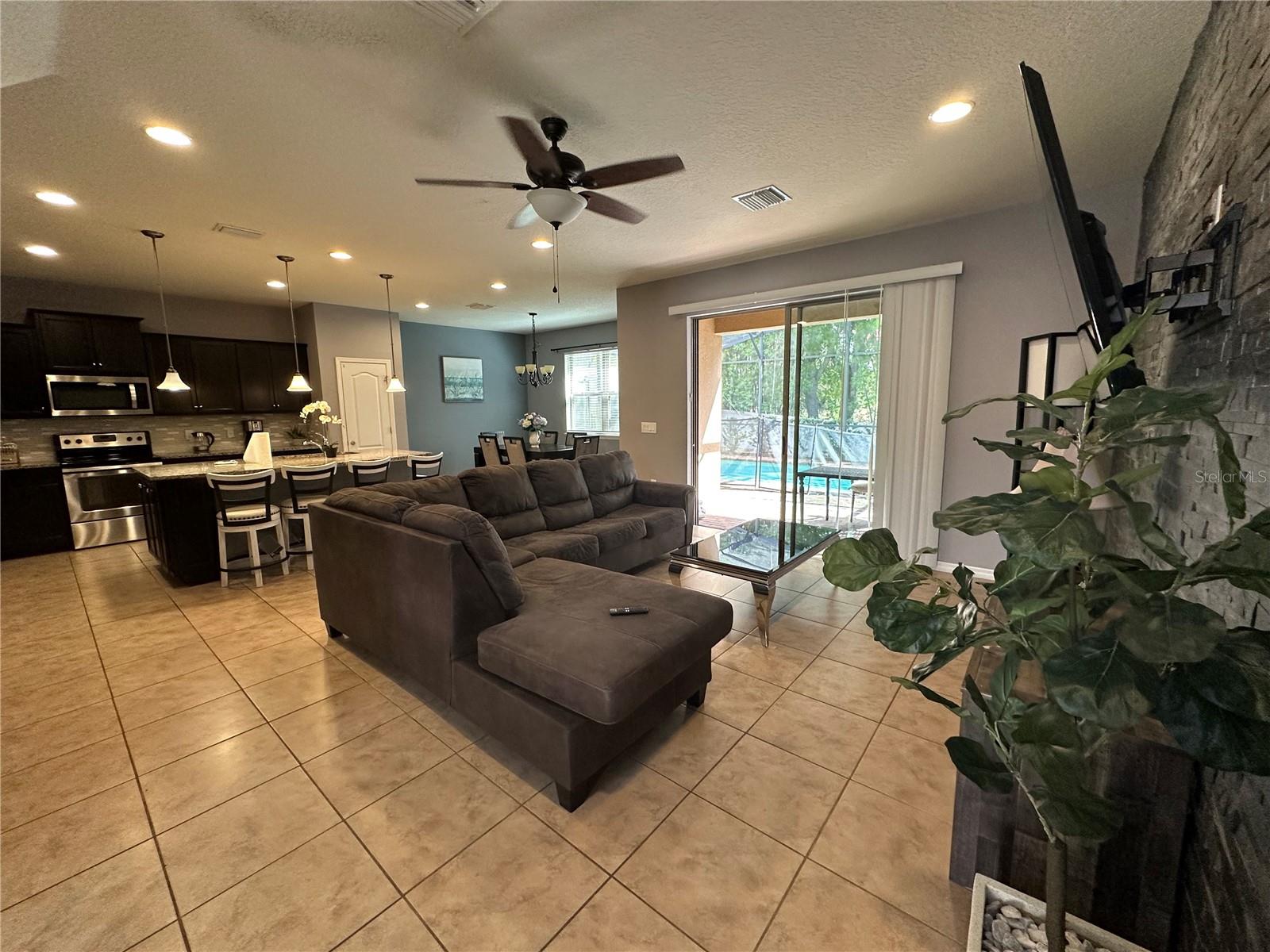 1869 NICE CT, KISSIMMEE, FL — photo 3