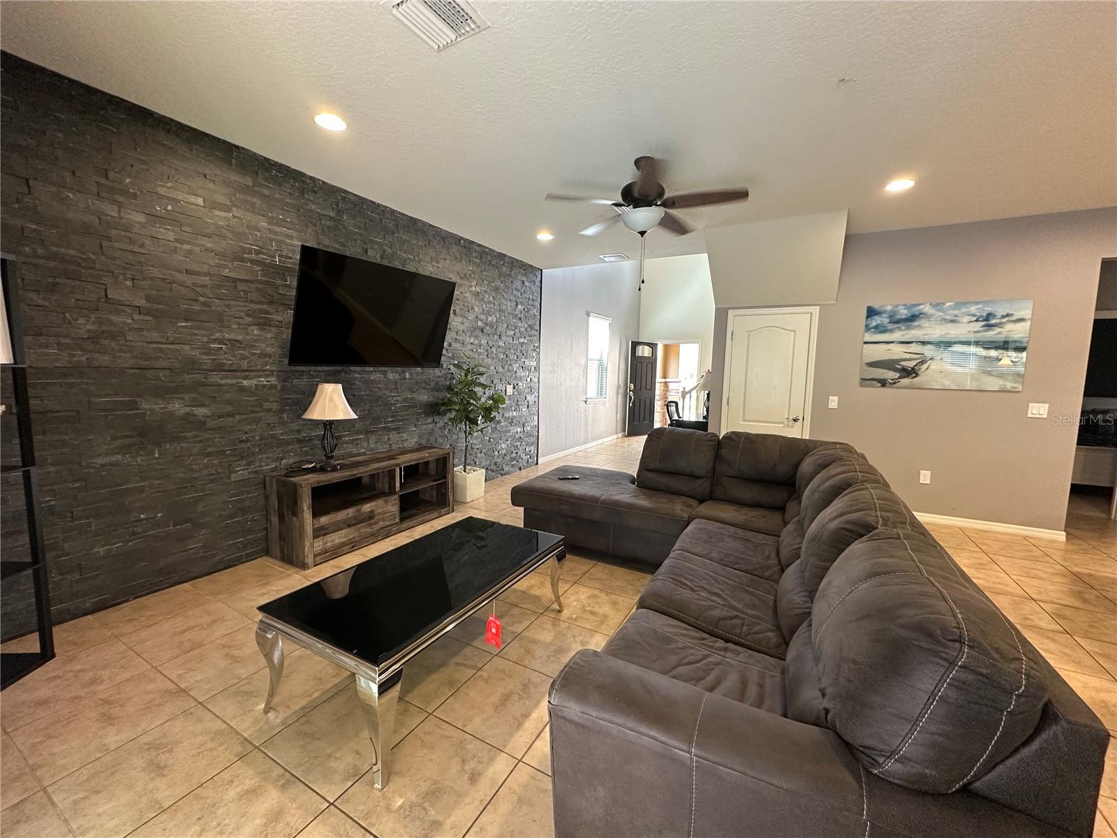 1869 NICE CT, KISSIMMEE, FL — photo 4