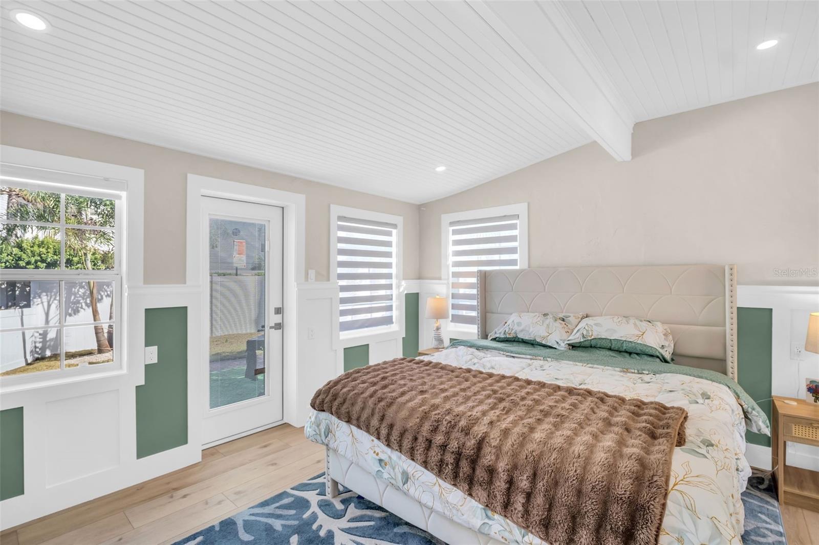 16613 GULF BLVD, NORTH REDINGTON BEACH, FL — photo 18