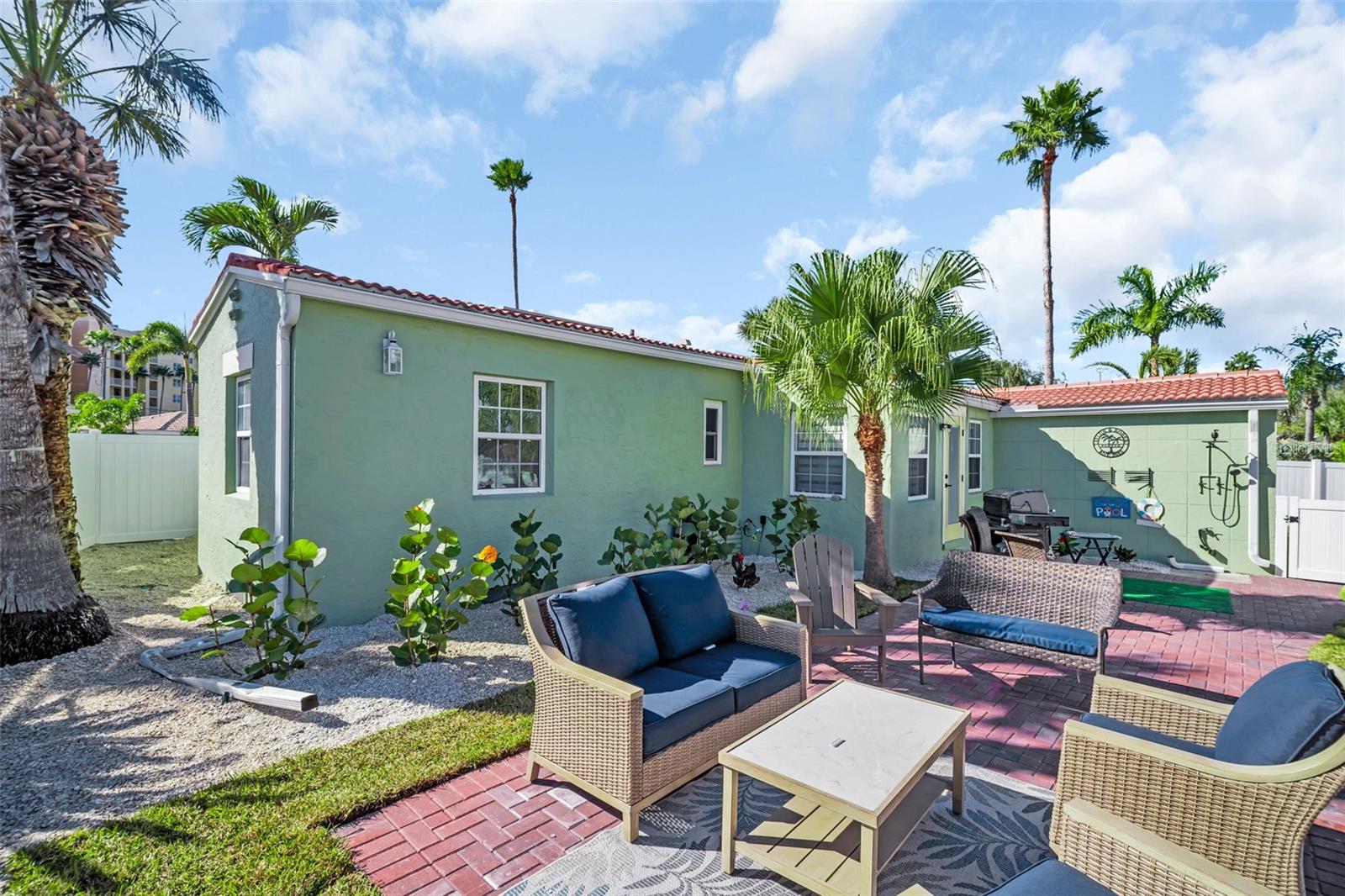 16613 GULF BLVD, NORTH REDINGTON BEACH, FL — photo 35