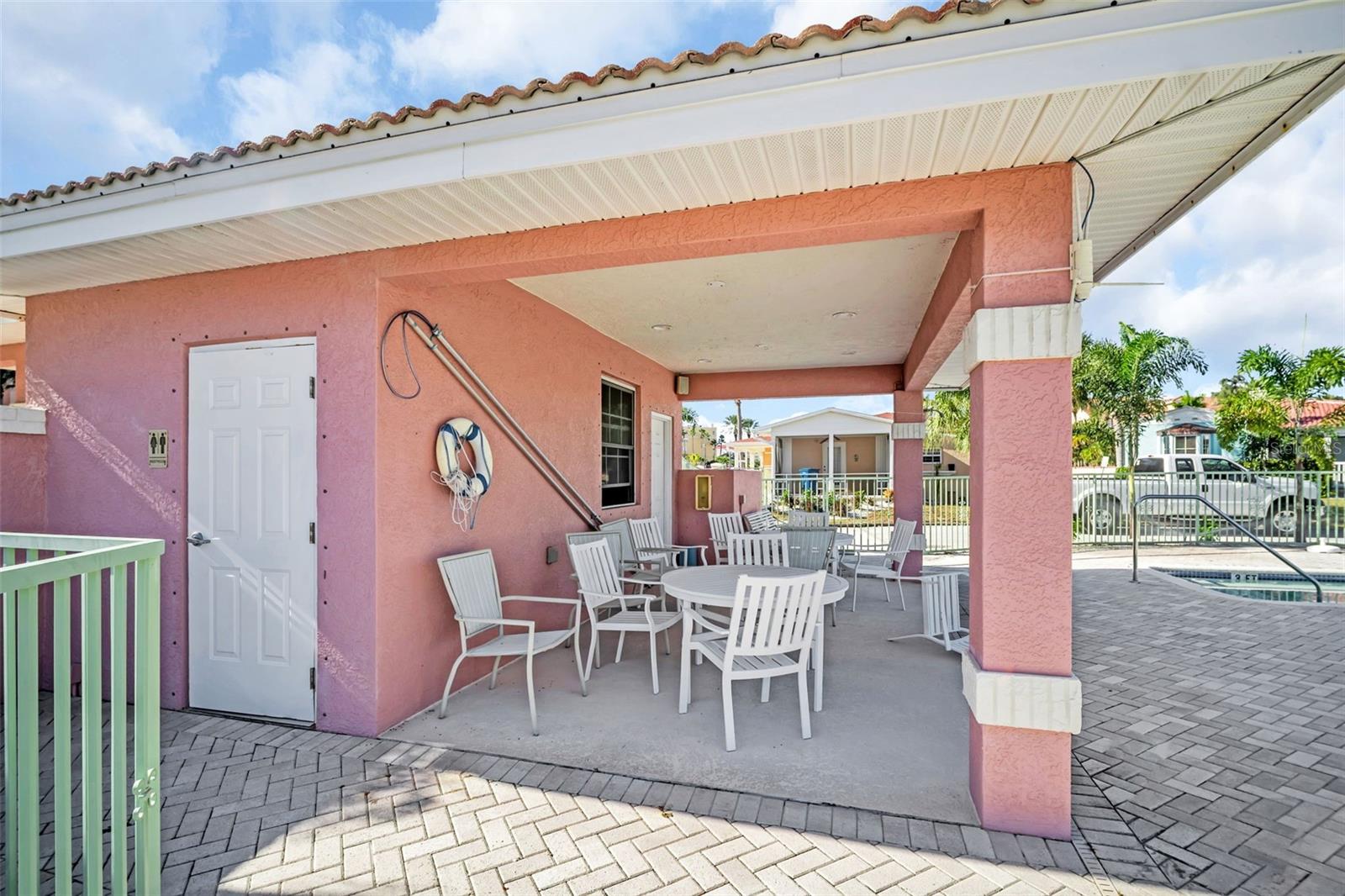16613 GULF BLVD, NORTH REDINGTON BEACH, FL — photo 39