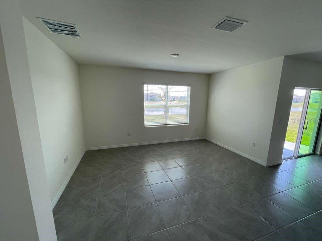 8954 FORGE BREEZE LOOP, WESLEY CHAPEL, FL — photo 11