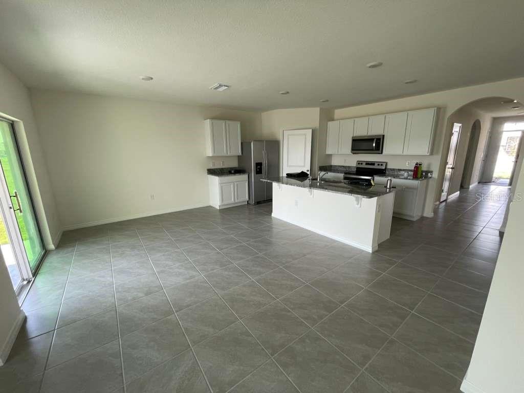 8954 FORGE BREEZE LOOP, WESLEY CHAPEL, FL — photo 15