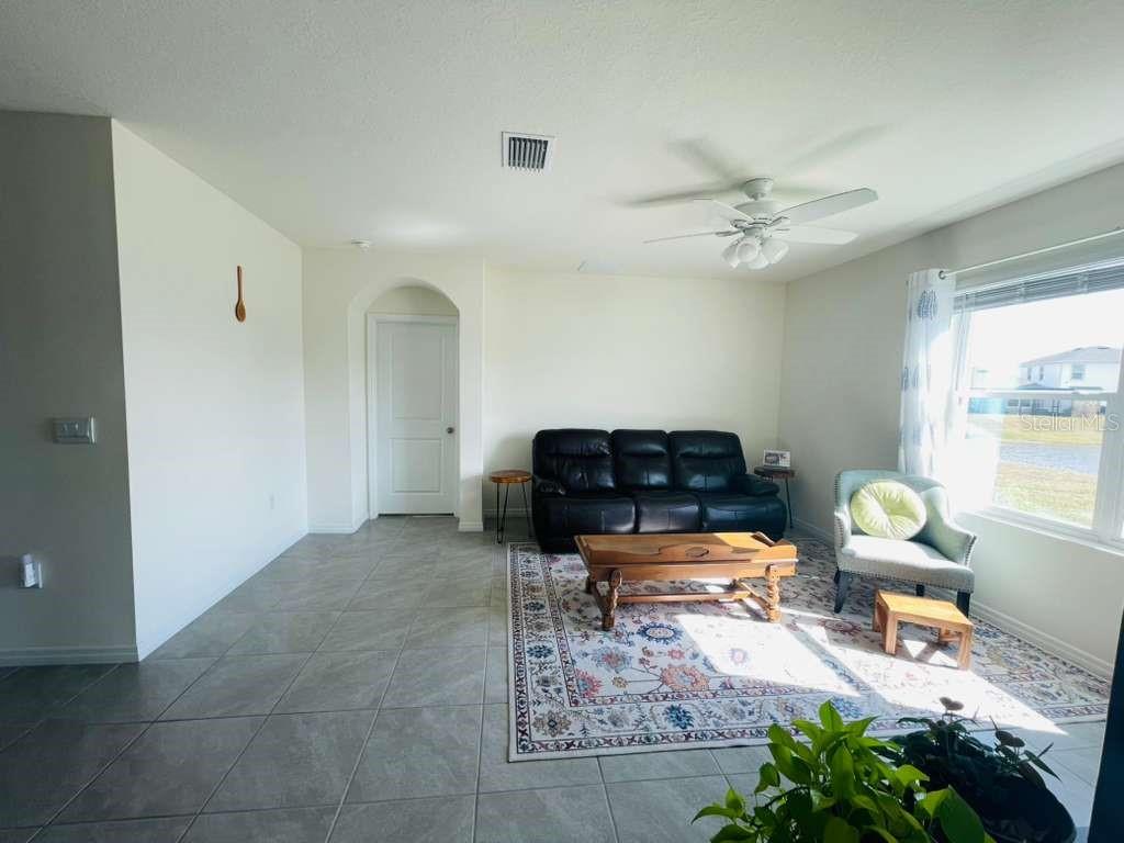 8954 FORGE BREEZE LOOP, WESLEY CHAPEL, FL — photo 36