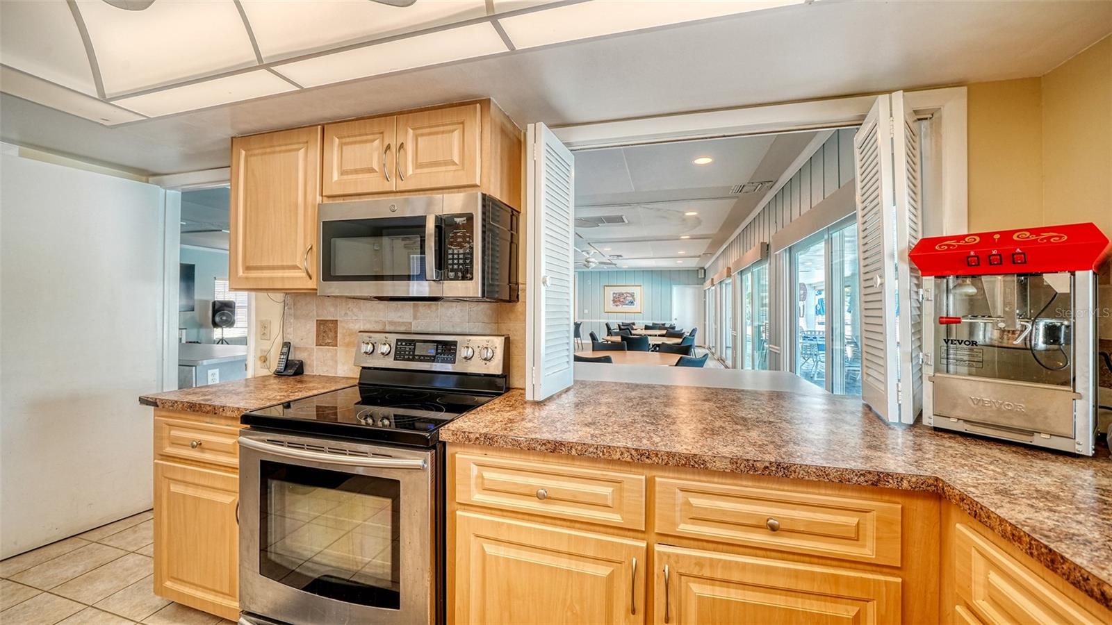 2721 RIVERBLUFF PL #V-50, SARASOTA, FL — photo 38