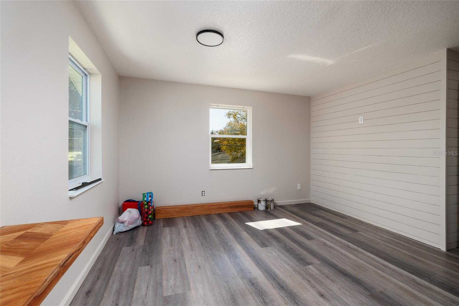 600 74TH AVE N, ST PETERSBURG, FL — photo 20