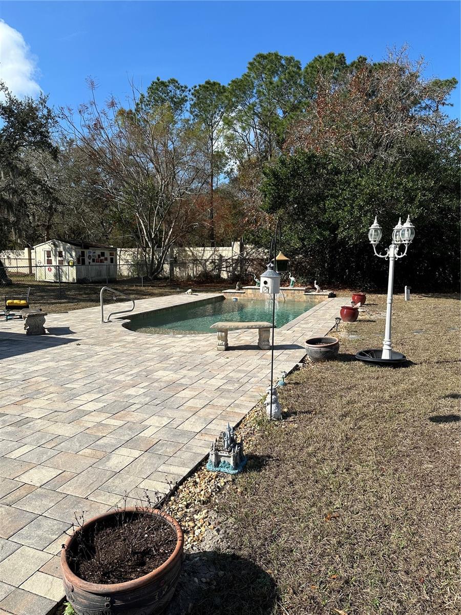 1427 AMY CIR, SPRING HILL, FL — photo 2