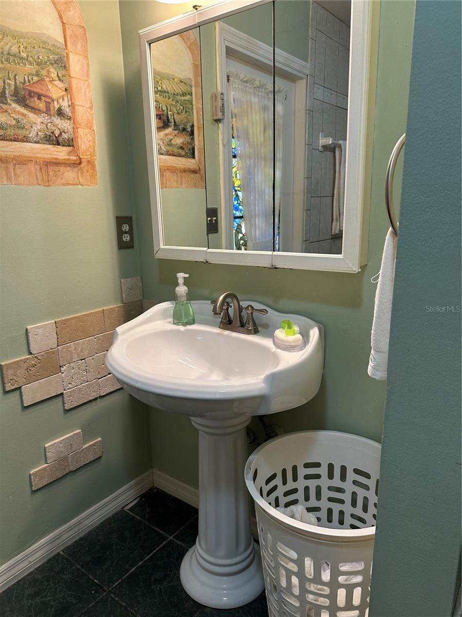1427 AMY CIR, SPRING HILL, FL — photo 16