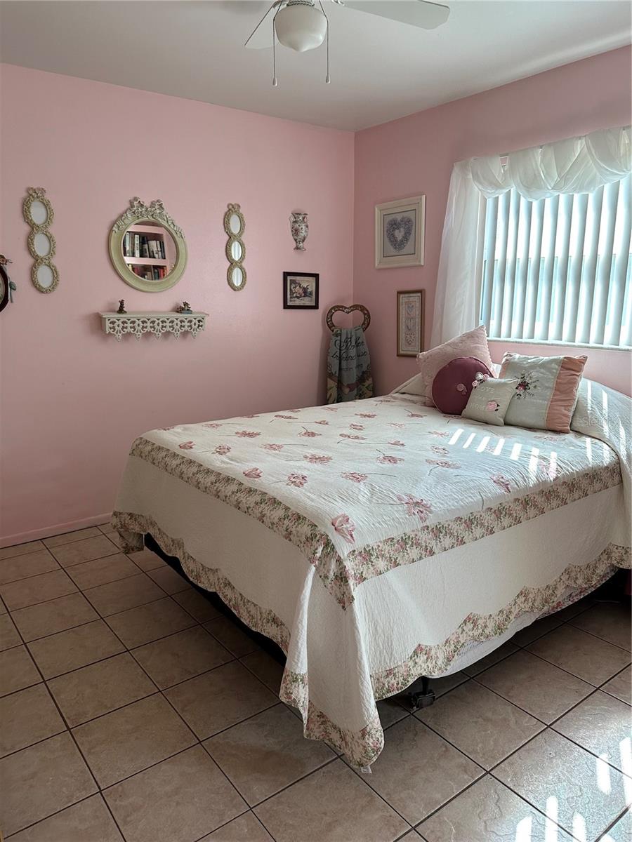 1427 AMY CIR, SPRING HILL, FL — photo 18